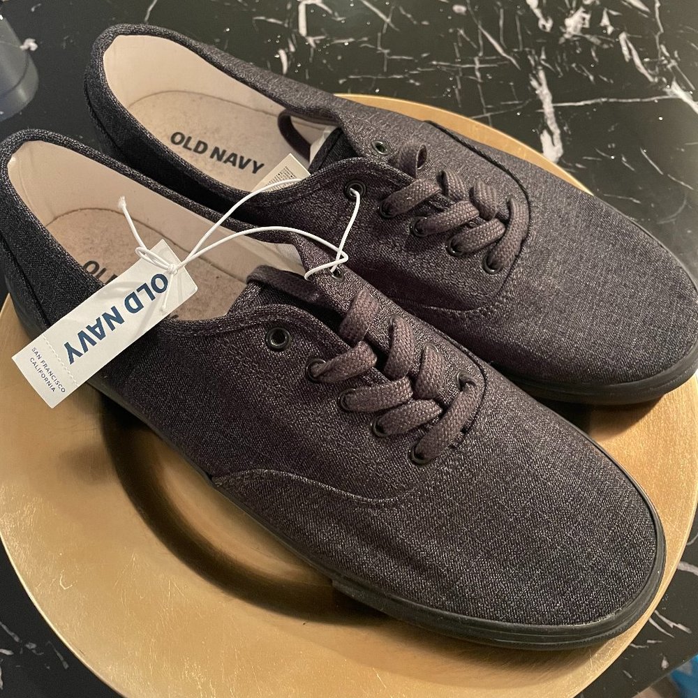 Old Navy Canvas Lace up-New - Never Worn